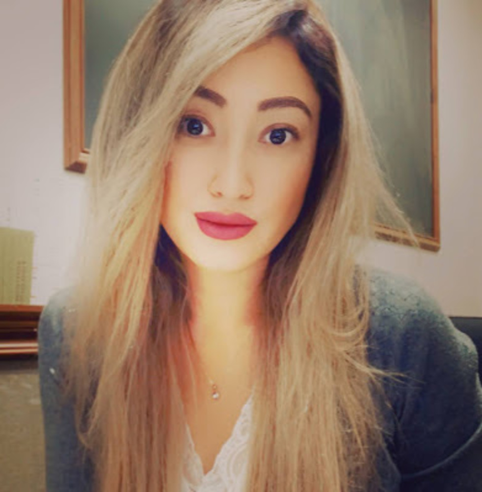 Meet your Posher, Elana